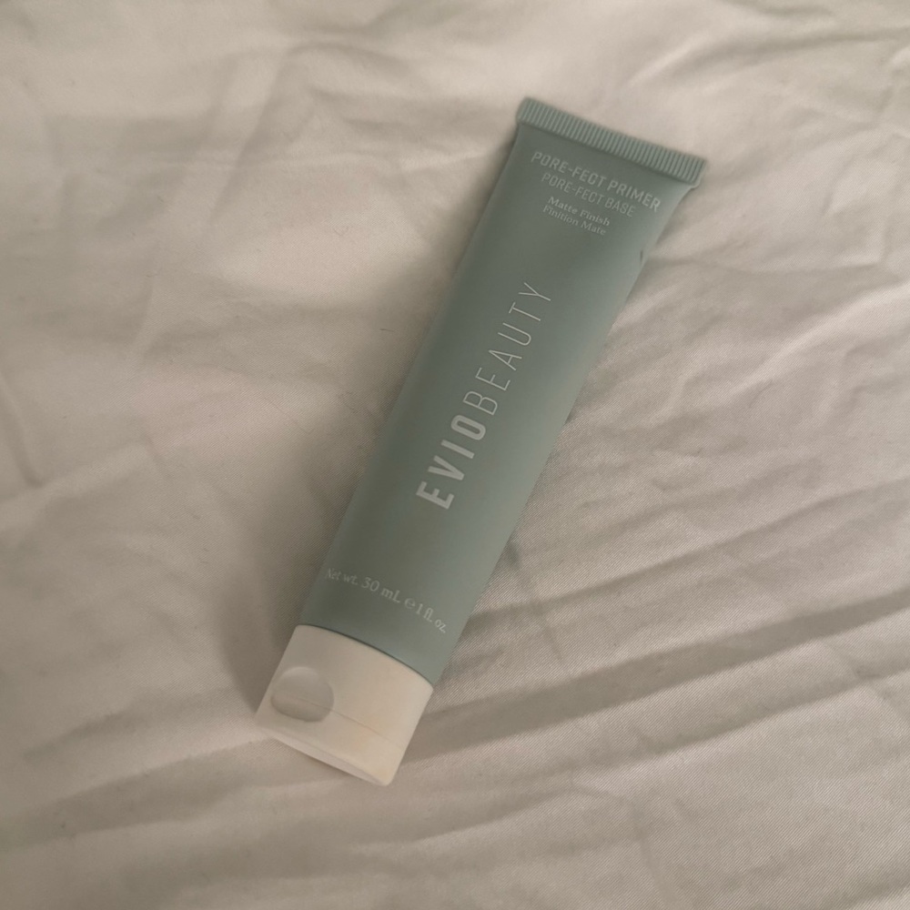 EVIO Beauty Pore-fect Primer – Matte Finish – 30ml (3/4 Full)